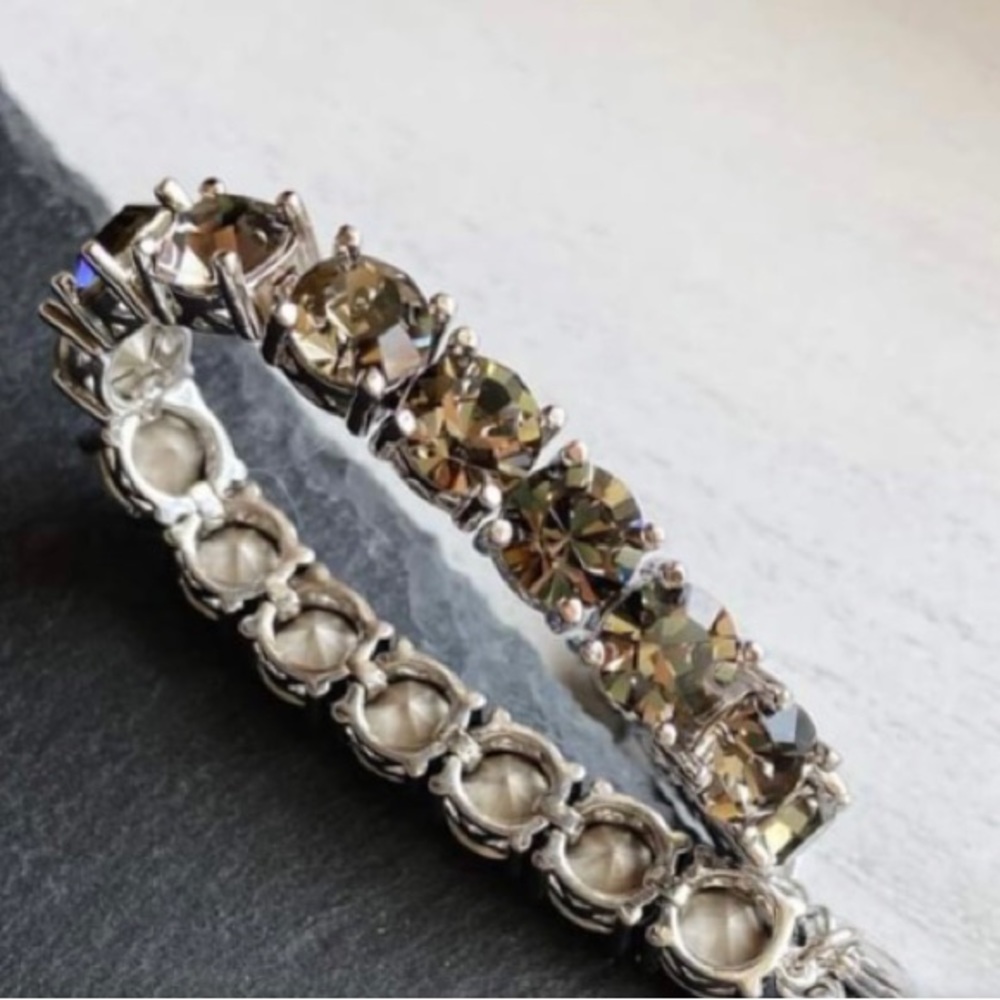 Graphite and azure impression bracelets